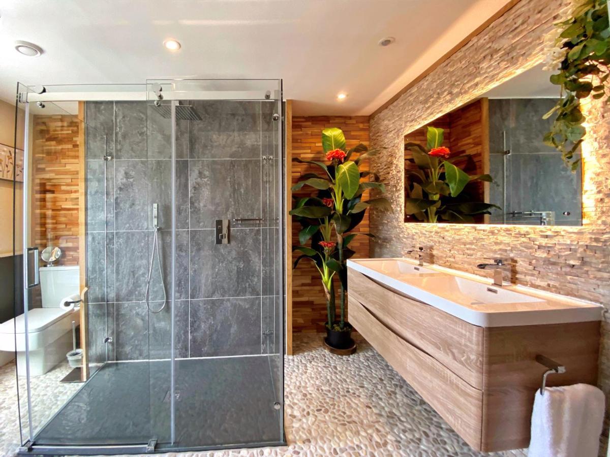 Hambrook House Canterbury - New Luxury Guest House With Espa Spa Complex Dış mekan fotoğraf